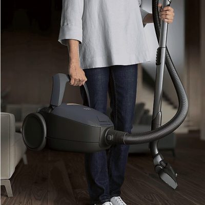 Aspirador con bolsa - AEG 900 401 124, 600 W, Potencia de succión 500 AirWatt, Depósito 3,5 l, Azul