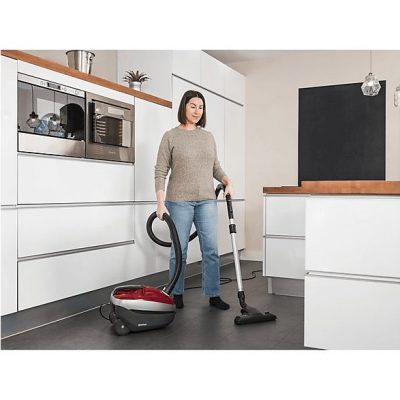 Aspirador con bolsa - NILFISK 128390115, 450 W, Potencia de succión 180 AirWatt, Depósito 3,1 l, Rojo