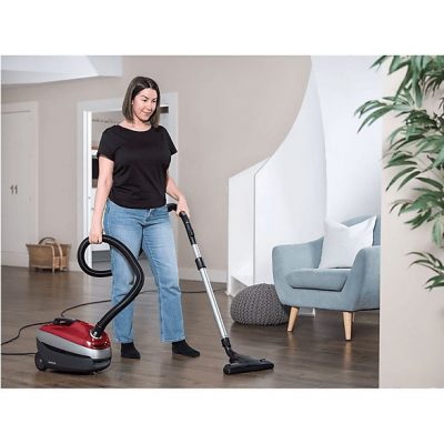 Aspirador con bolsa - NILFISK 128390115, 450 W, Potencia de succión 180 AirWatt, Depósito 3,1 l, Rojo