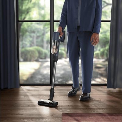 Aspirador escoba - AEG AKLBB1725940559, 300 W, Potencia de succión 95 AirWatt, Depósito 300 ml, Autonomía 50 min, Azul